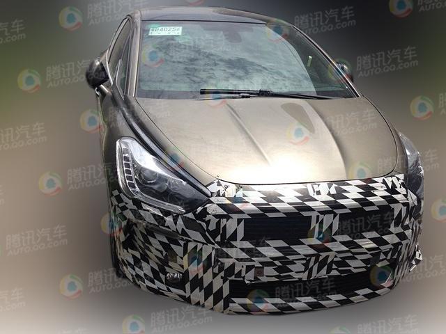 長(zhǎng)安諦艾仕改款DS5車型諜照曝光 9月上市
