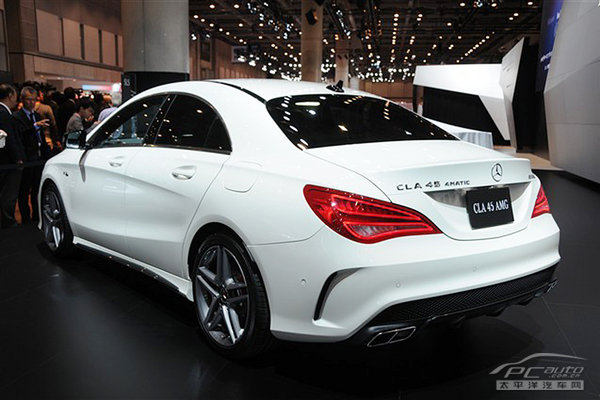 奔馳CLA45 AMG