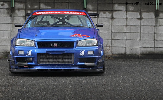 日本國寶級(jí)跑車 800匹日產(chǎn)GT-R R34改裝(3)