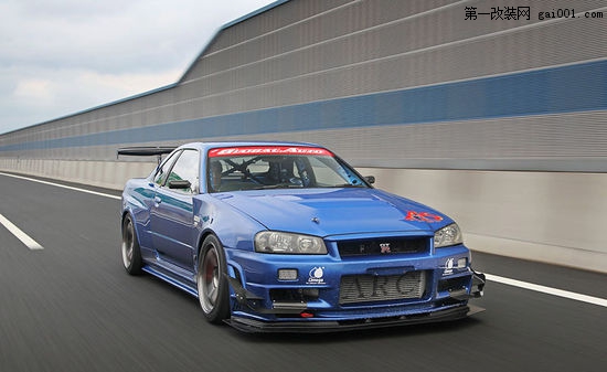 日本國寶級(jí)跑車 800匹日產(chǎn)GT-R R34改裝(4)