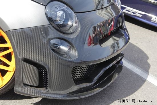 ����֮Ы SEMA�ϵķƁ���500 Abarth���b SEMA���Ɓ���500 Abarth����܇���b