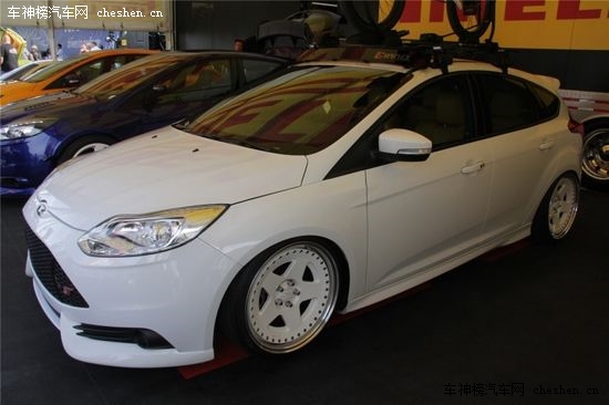 ����ɫ���鹝(ji��) SEMA�ϵĸ��ظ���˹ST���b SEMA,���ظ���˹ST,��܇���b
