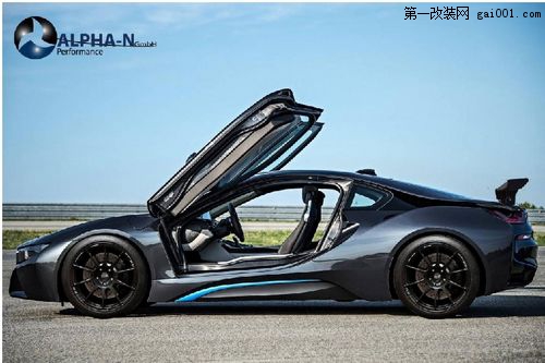 寶馬i8高性能改裝車亮相 外觀更霸氣(3)