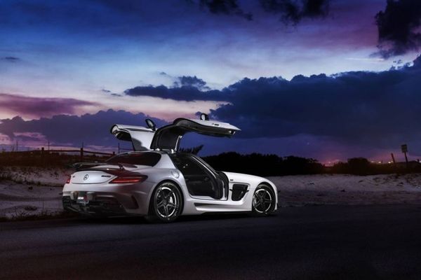 ���YSLS AMG���b