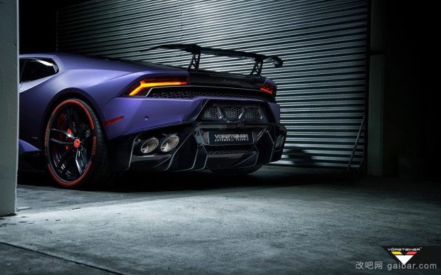 ��ɫHuracan��̼�w�S�׼�