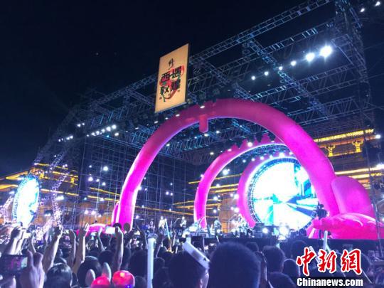 ���ڃ���Ĵ˴Γu�L����ʢ�����R�����SΡ���Ƴ����(du��)�I(l��ng)㕵ı�������(n��i)֪�����(du��)���F(xi��n)��(ch��ng)��s�f�����Է�I(xi��n)�˄ű������������`�ēu�L���������T־܊ �z