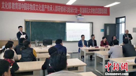 青海40名泥塑藝人“上大學(xué)”接受熱貢藝術(shù)(泥塑)培訓(xùn)