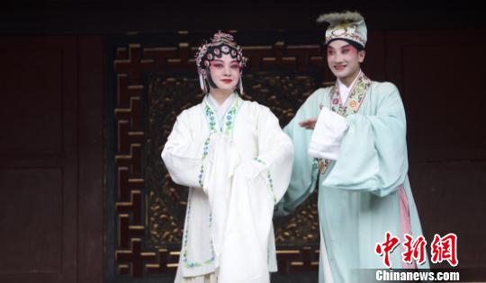 �Ӱ��Ц��ص�������������� �z