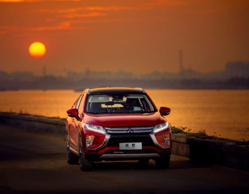 �o����SUV�x�V�������ȸ����ܲ��M(j��n)��ُ܇�_(d��)������
