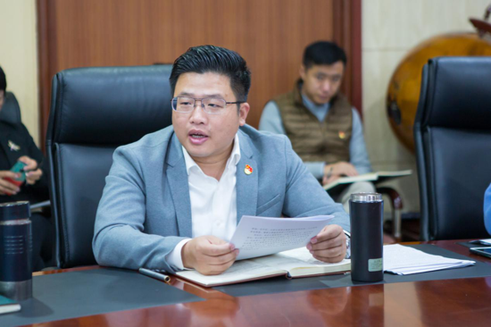 ��������˹�W(xu��)ԺУ�hί��Փ�W(xu��)��(x��)���ĽM(�U(ku��)��) �e�С�������������ӛʹ�������}���������μ��ЌW(xu��)��(x��)��ӑ