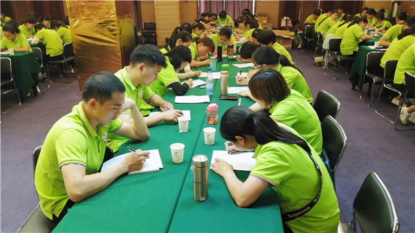 綠能量 勇?lián)?dāng)——綠都物業(yè)第二季管家集訓(xùn)詮釋專業(yè)服務(wù)