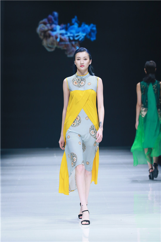  YINJI PLAZA   �y��ԭ��(chu��ng)Ʒ��FASHION SHOW ��2019��ԭ���H�r(sh��)�b�����ݡ�ʢ����䡱