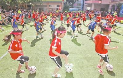 ����11��У�@������ɫ�׃��@���� ����ʾ�����x