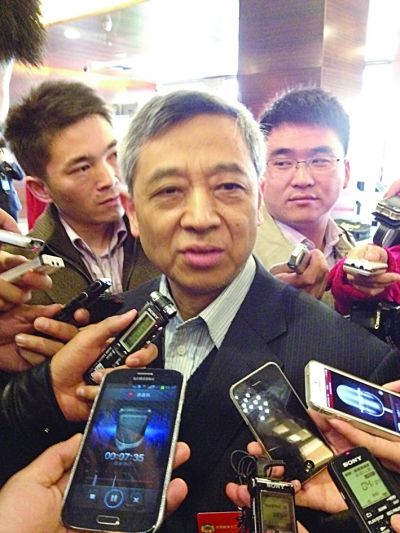 梅興保