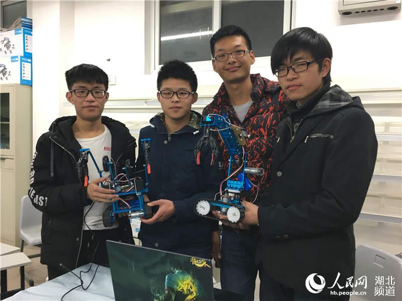 ��h������һ�W(xu��)����������Ħ�C(j��)���ˡ� �ɴ������