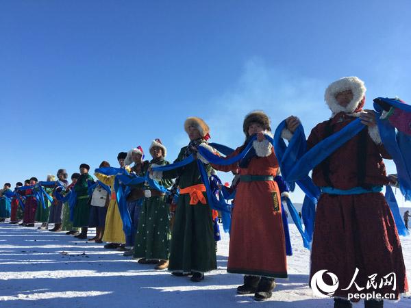 “天天那達(dá)慕”實(shí)景演出 人民網(wǎng)魏欣寧攝