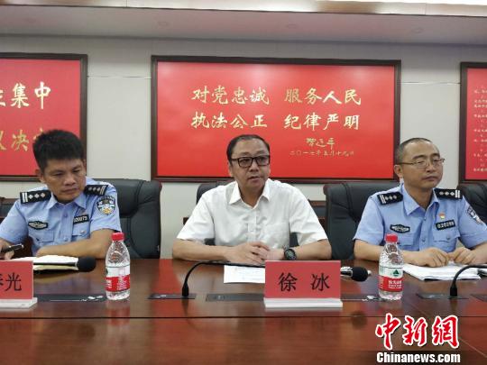 游客三亞沙灘燒烤被滋擾警方:依法從嚴處理
