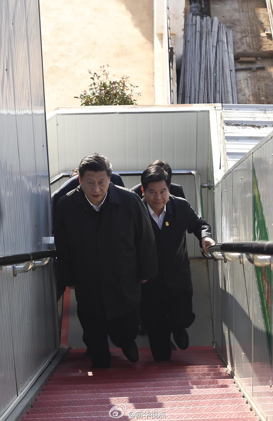 習近平考察昆明火車南站 要求確保工程質(zhì)量