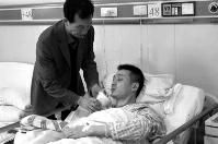 �A�̈�Ӎ��ӛ�� ��ºϣ��ɓ��˴�ܣ���(d��ng)һ�����ó��˵�������һ���r��31�q�񾯷������Ȼ�_����ȥͽ�֊Z�²˵����ɹ�̎��һ��Σ�C�����Լ����ֱۅs���������o�}Ѫ������(j��ng)��������ѡ�