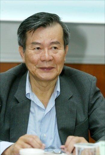 臺(tái)灣新任“駐新加坡代表”上午就職 晚上酒駕被抓