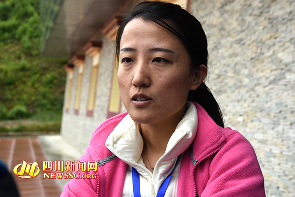馬冉冉接受記者采訪.jpg