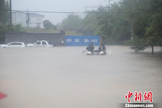 ������ʩ�������¶��˱��������o���D(zhu��n)�ƣ��D��