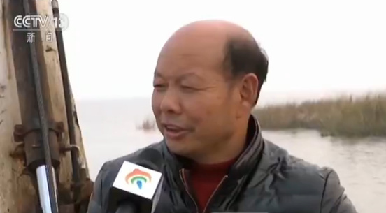 張翎飛老師生前接受采訪畫面