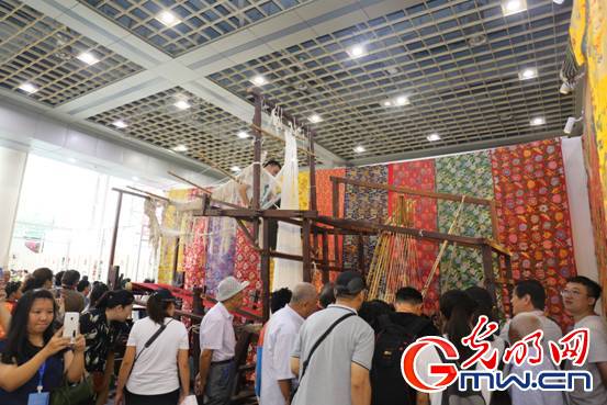 ����B(t��i)�����������٬F(xi��n)�� ���z���[���������ʽ���Ӱ��g��