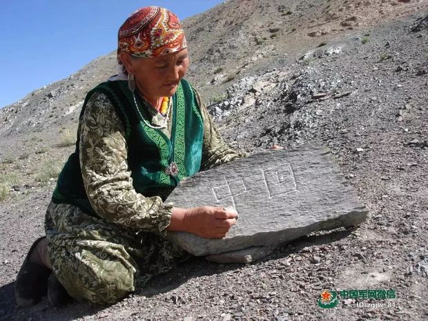 �@�β���30���ҕ�l��׌܊�˸е�ů����