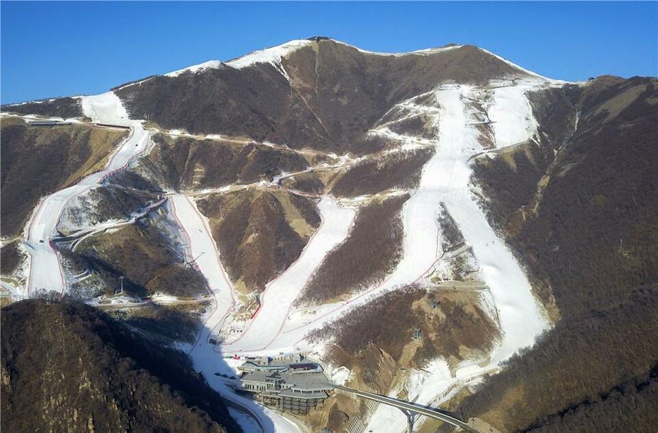 兩千多個(gè)日夜 藍(lán)圖變?yōu)楝F(xiàn)實(shí)——寫在北京冬奧會(huì)競(jìng)賽場(chǎng)館全面完工之際